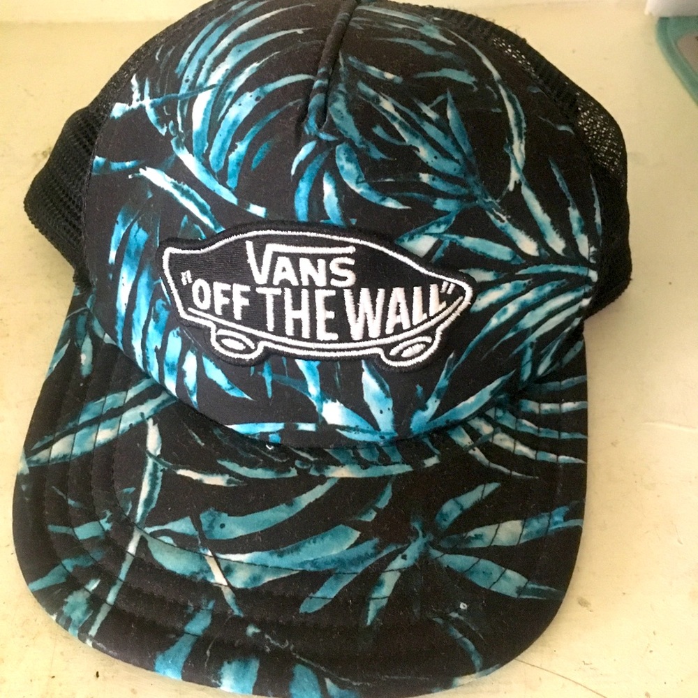 Vans Off The Wall Trucker Hat